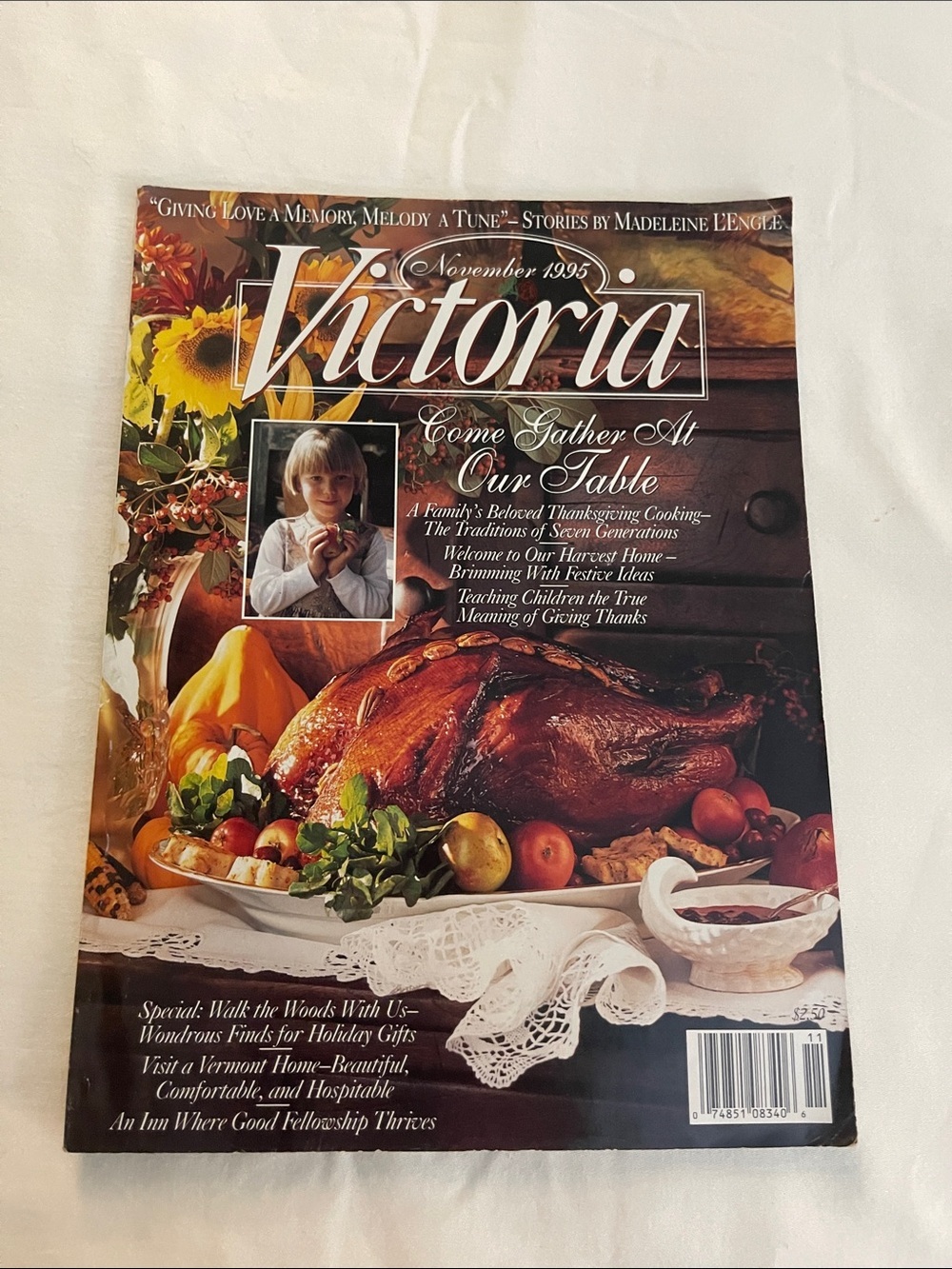 Victoria Magazine - Vintage - Come Gather At Our Table (November 1995)